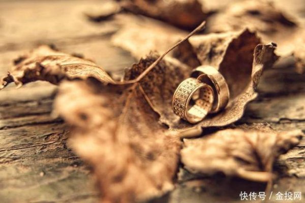 股盈汇 金价仍稳！2025年7月18日各大金店黄金价格多少钱一克？