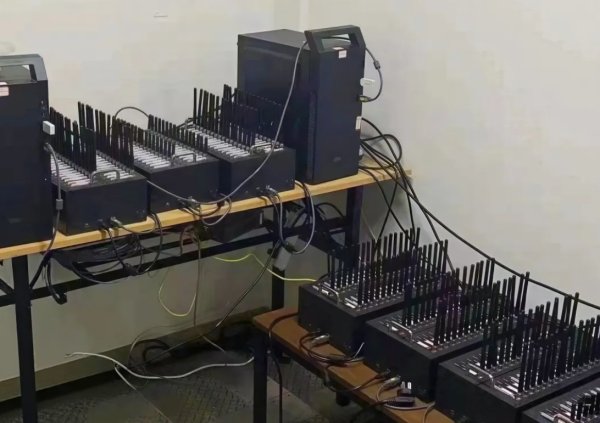 玖联优配 网警揭秘黑色交易：诱骗老年人办手机卡后倒卖